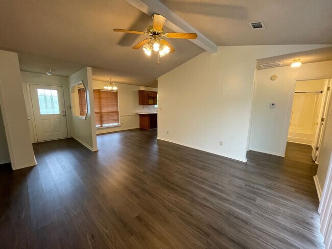 Foto del edificio - Gorgeous 3 Bed / 2 Bath Home in Van Buren