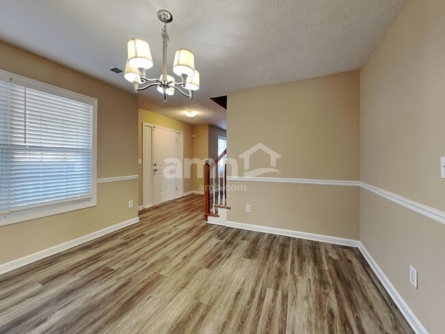 Building Photo - 2912 Canopy Cir