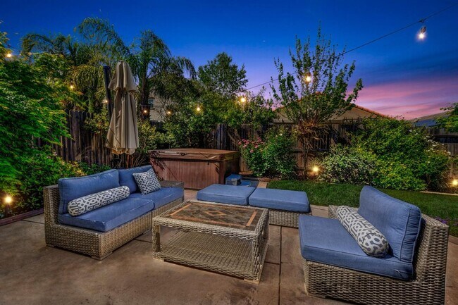 Foto del edificio - Beautiful SOLAR Home Available in Sunridge...