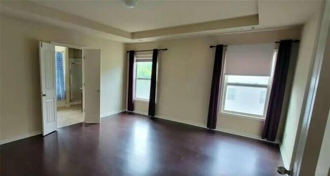 Foto del edificio - 826 Harrison Drive