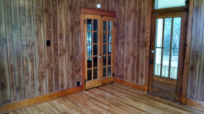 Foto del edificio - 1602 W Short Ave