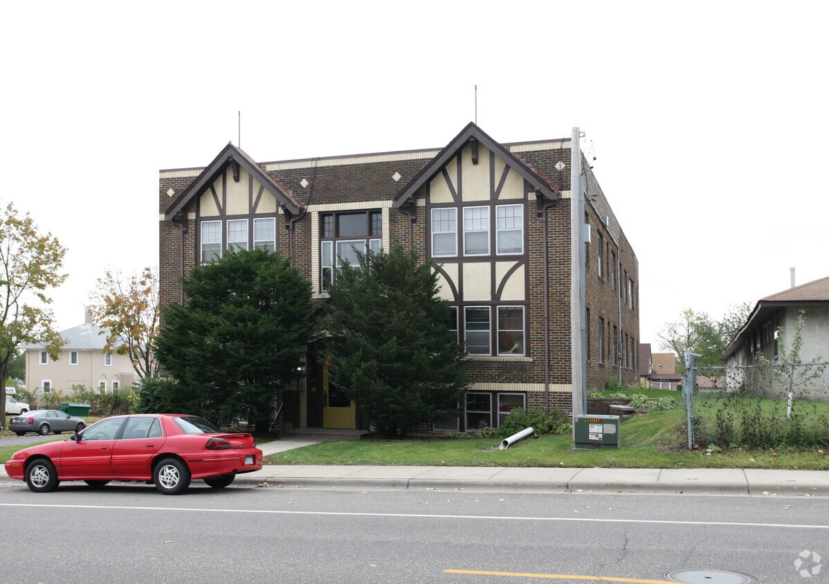 Foto del edificio - 2601 Golden Valley Rd