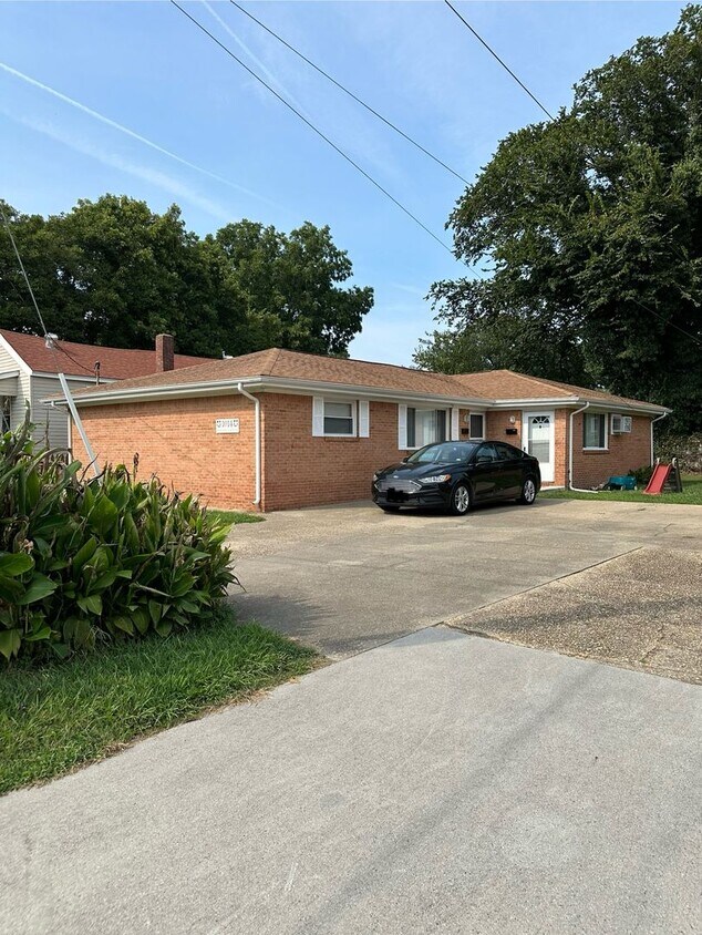Primary Photo - 1014 Woronoca Ave