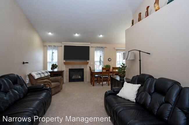 Building Photo - 4 br, 3 bath House - 13517 5th Ave Ct S