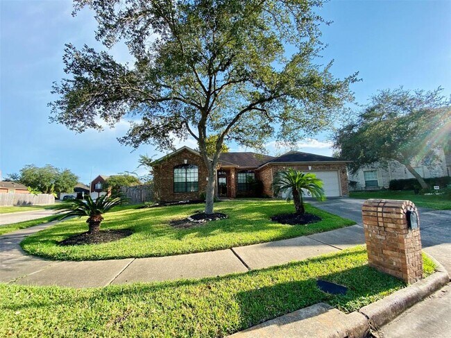 Foto del edificio - 16803 Bay Ledge Ct