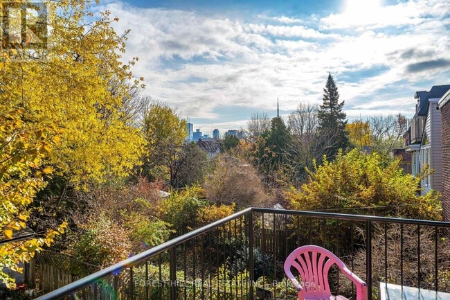 Photo du bâtiment - 211 Brunswick Ave