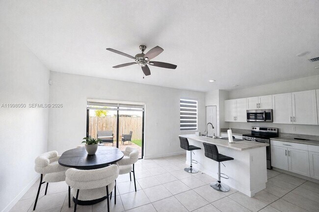 Foto del edificio - 12767 SW 230th St