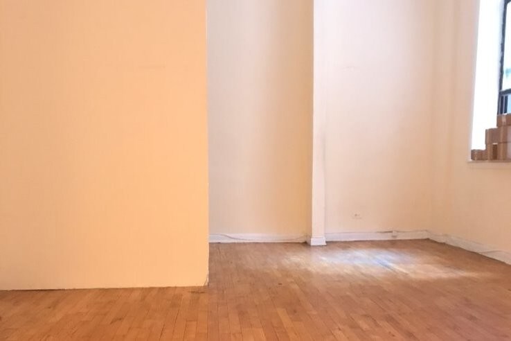 Foto principal - 205 W 100th St