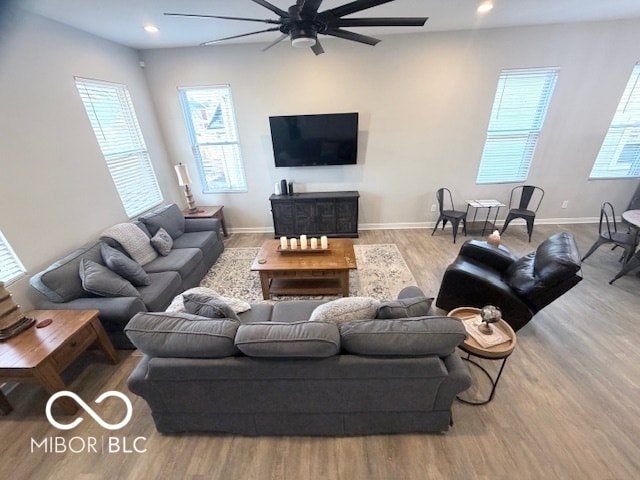 Foto del edificio - 656 N Beville Ave