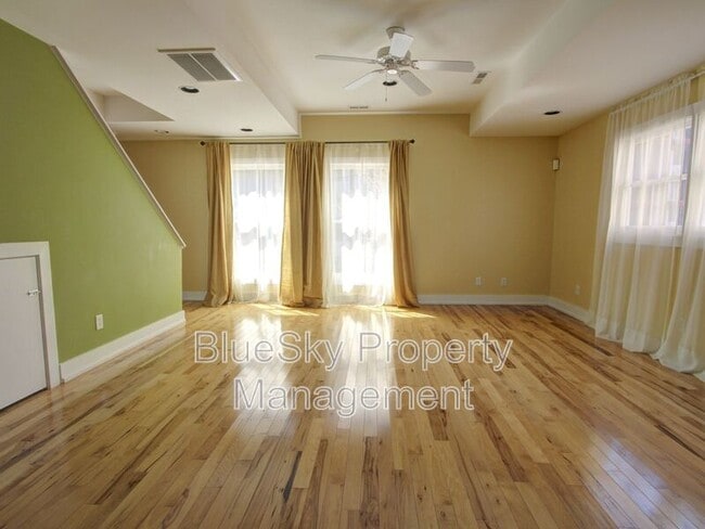 Building Photo - 211 5th St SW