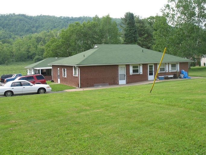 Building Photo - Hot Springs Apartments