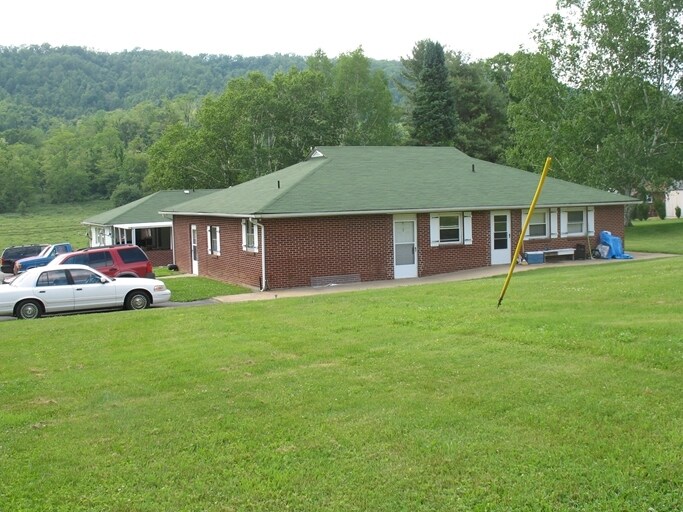 Foto del edificio - Hot Springs Apartments