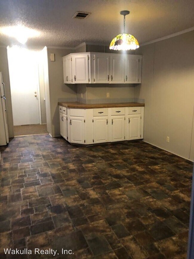 Building Photo - 47 Lake Ellen Shores Dr