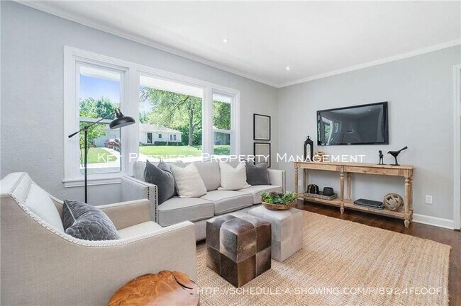 Building Photo - 6418 W 72nd Ter - IMMACULATE and UPDATED!