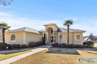 Building Photo - 5522 Cedar Mill Dr