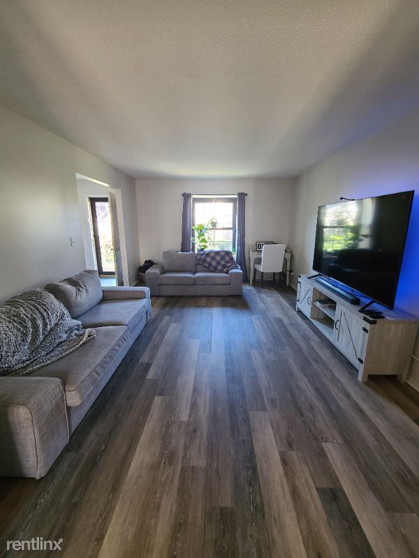 Building Photo - 2 br, 1.5 bath Condo - 6176 Stornoway Dr S