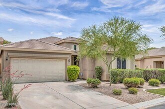 Building Photo - 1167 N Cholla St