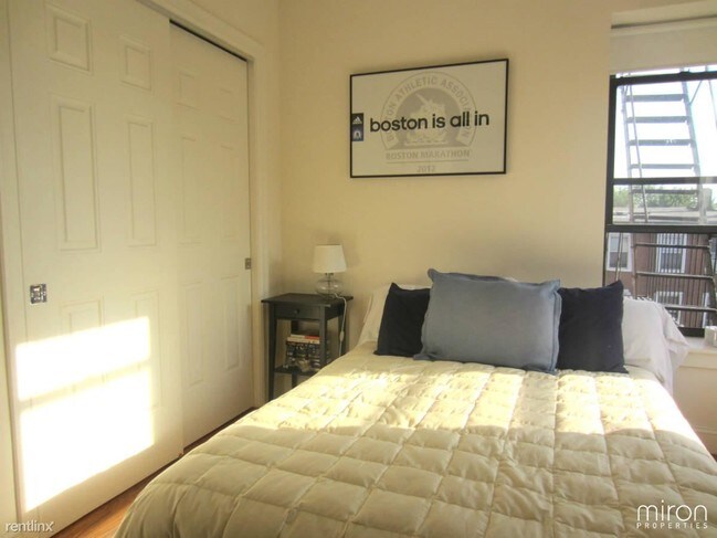 Foto del edificio - 353 State St