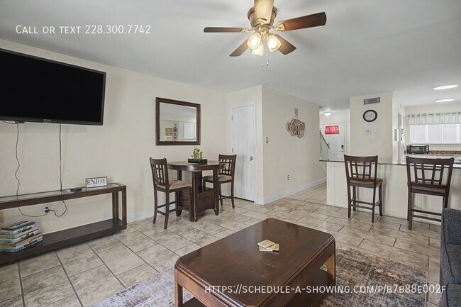 Foto del edificio - 1664 Beach Blvd