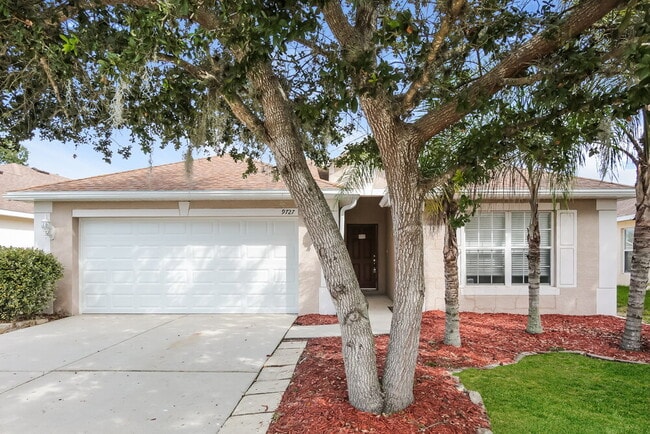 Building Photo - 9727 Cypress Harbor Dr