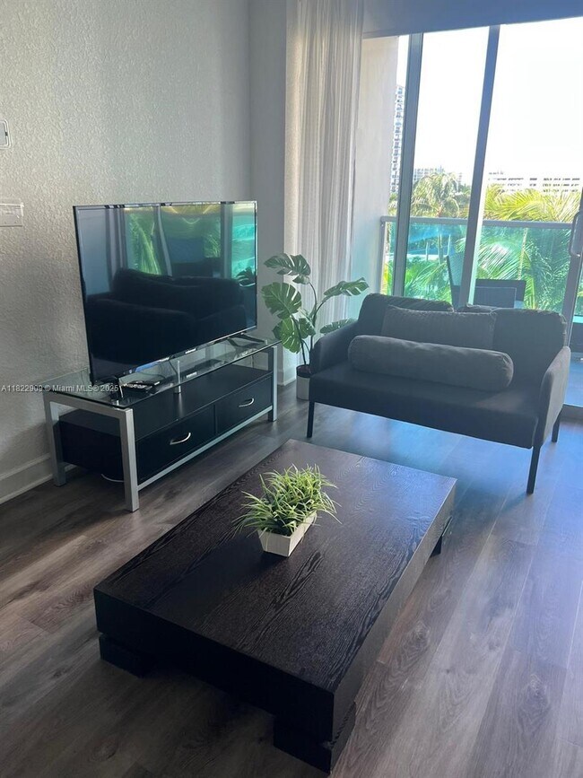 Foto del edificio - 4001 S Ocean Dr