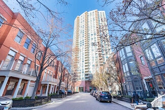 Building Photo - 501 N Clinton St