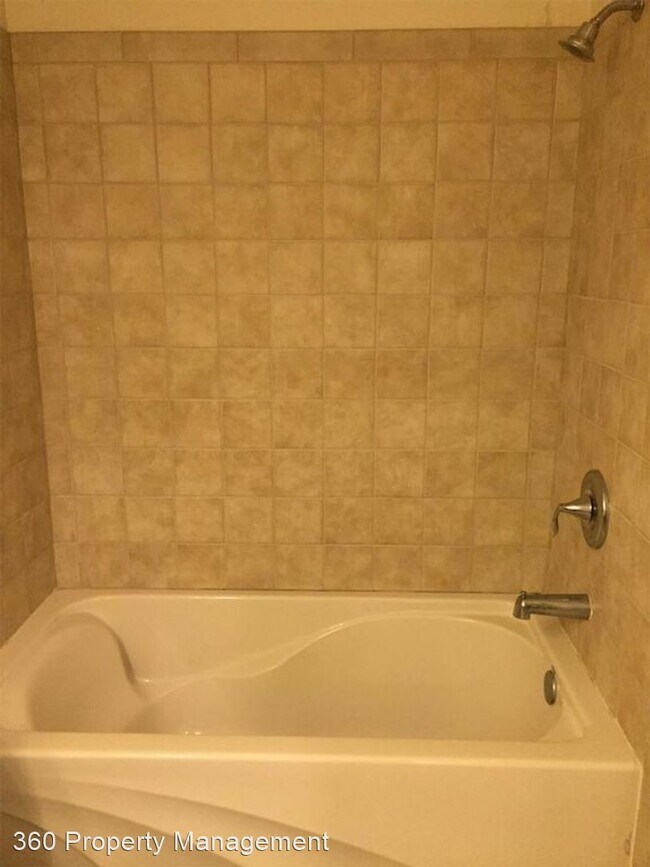 Foto del edificio - 3 br, 2.5 bath House - 202 NW 1st