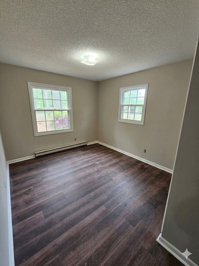 Foto del edificio - 6340 Ginger Cir