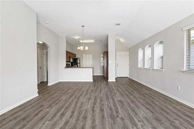Building Photo - 907 Yabers Ct