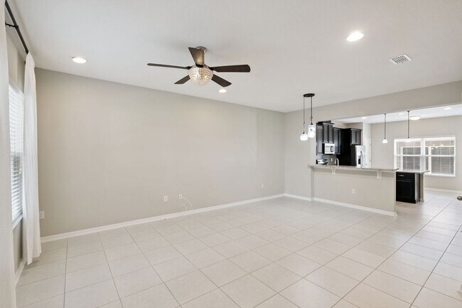 Foto del edificio - AVAILABLE NOW! 3/2.5/2 townhome close to Hamlin Town Center