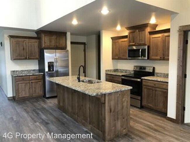 Building Photo - 3 br, 2.5 bath House - 1226 Ryun Sun Way