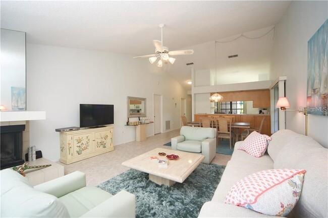 Building Photo - 5841 Clubside Dr