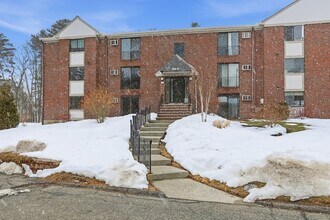 Building Photo - 386 Great Rd