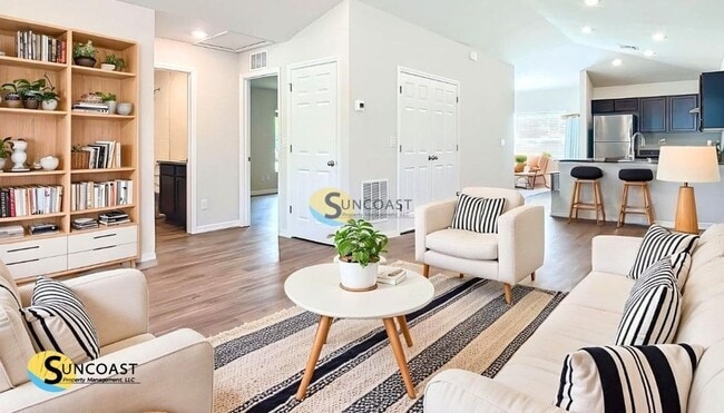 Foto del edificio - 11395 Kimberly Ave