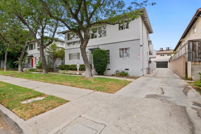 Building Photo - 10823 Whipple St