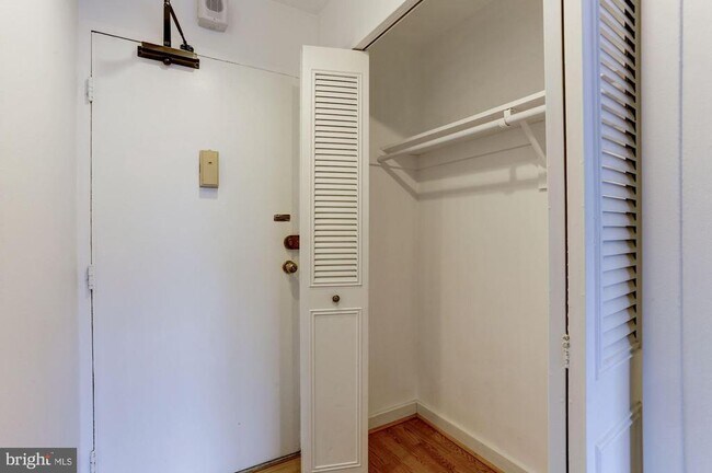 Foto del edificio - 1601 18th St NW