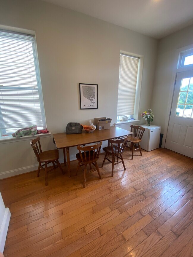 Building Photo - 2007 Girard Ave