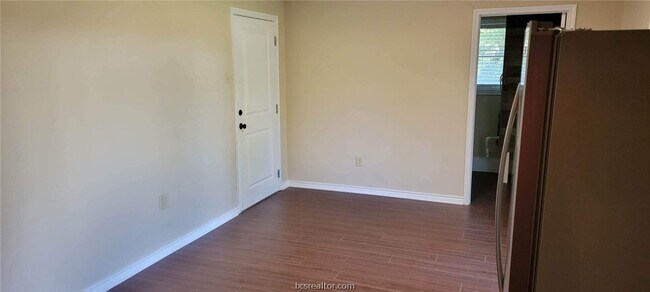 Foto del edificio - 1003 Harrington Ave