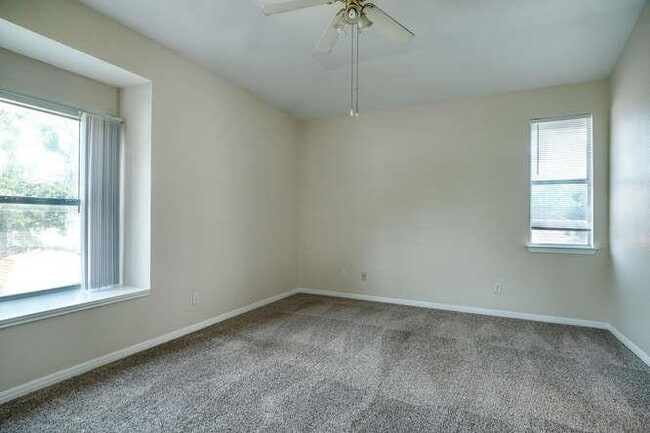 Building Photo - 1601 Cindy Ct