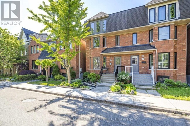 Building Photo - 125 Viella St