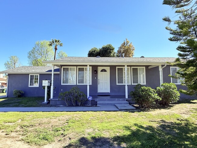 Foto del edificio - Beautifully Renovated 3-Bedroom Home in Va...