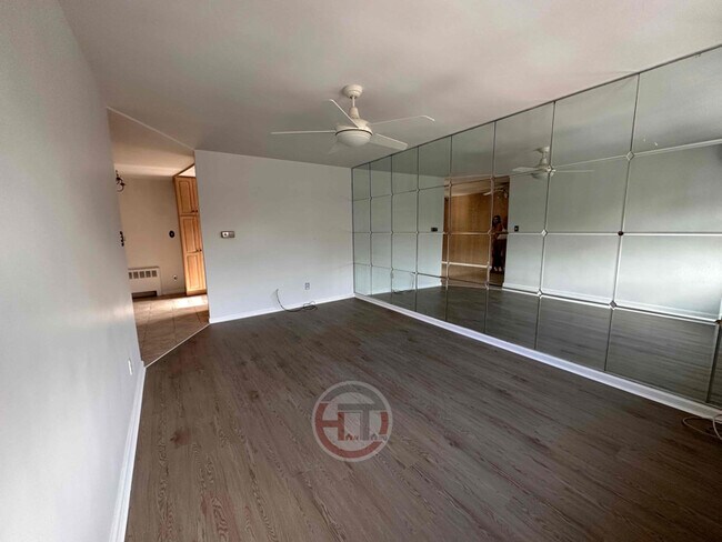 Foto del edificio - 1520 Kennellworth Pl