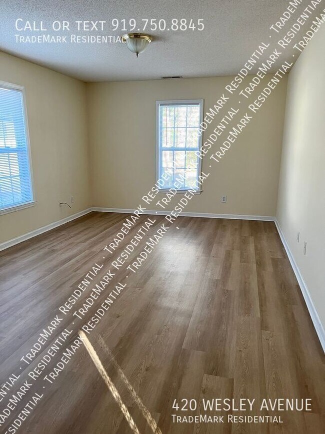 Building Photo - 420 Wesley Ave