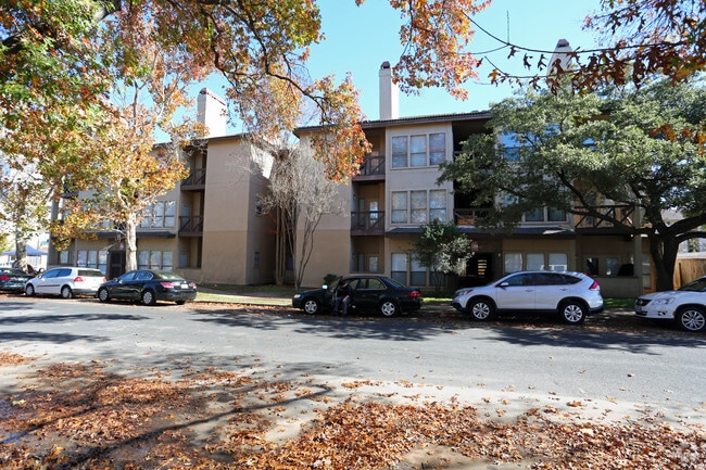 St. Thomas Condominiums