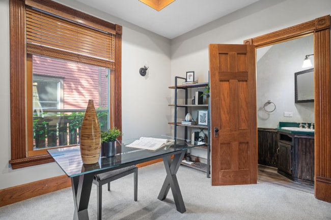 Foto del edificio - 3344 Girard Ave S