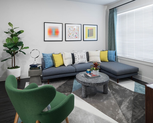 Building Photo - Jada Legacy Central Apartments