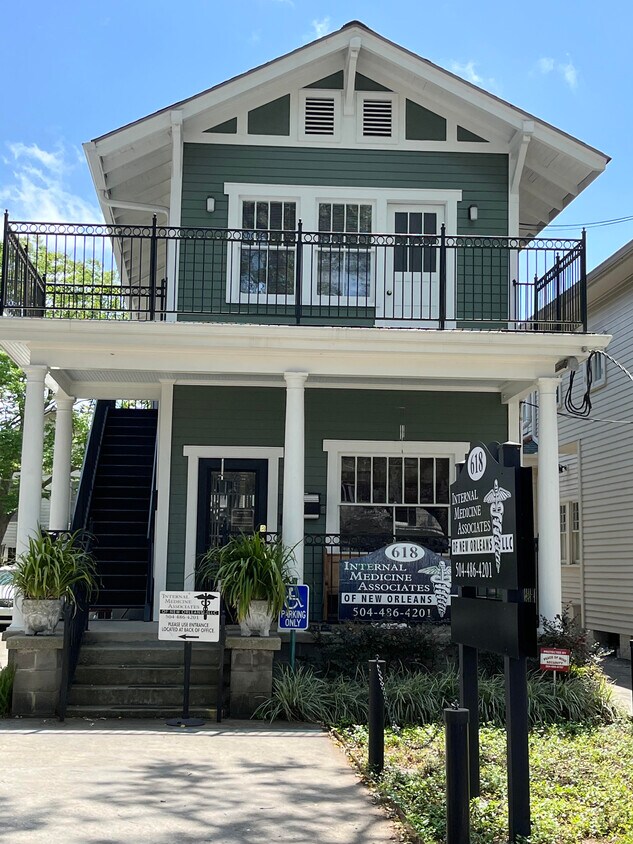 618 N Carrollton Ave Unit Upper, New Orleans, LA 70119 Apartments in