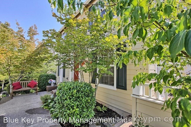 Foto del edificio - 10224 NW Edgewood Dr