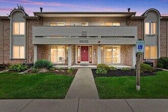 Building Photo - 44417 Savery Dr