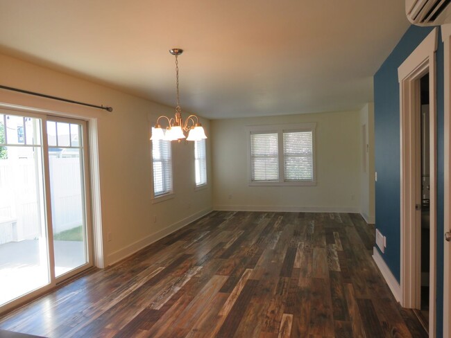 Building Photo - 3 Bedroom Home in Josephine Crossing Subdi...